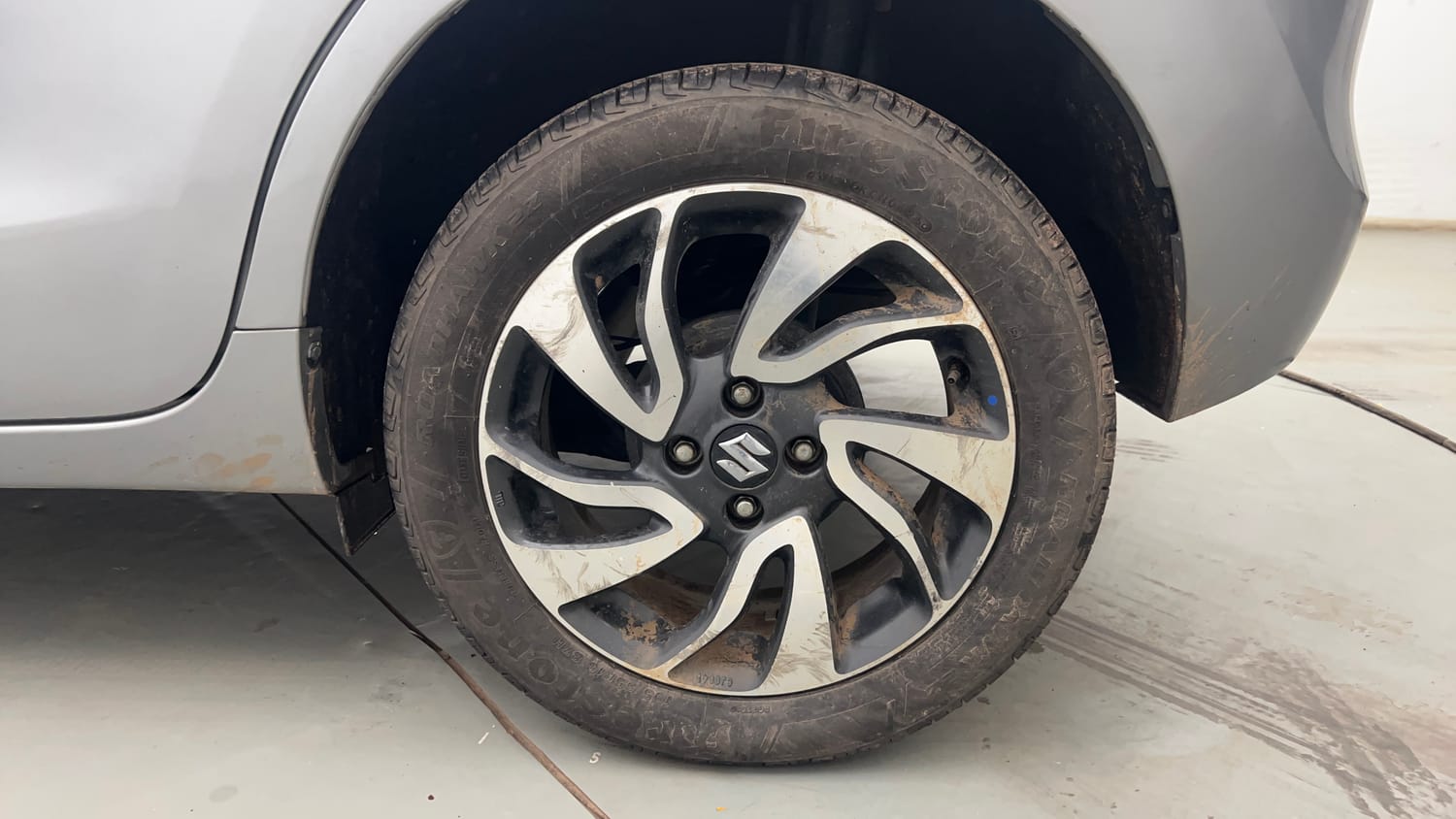 Used 2021 Maruti Suzuki Baleno Alpha Automatic Petrol Automatic tyres LEFT REAR TYRE RIM VIEW