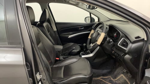 Used 2017 Maruti Suzuki S-Cross Alpha 1.3 Diesel Manual interior RIGHT SIDE FRONT DOOR CABIN VIEW