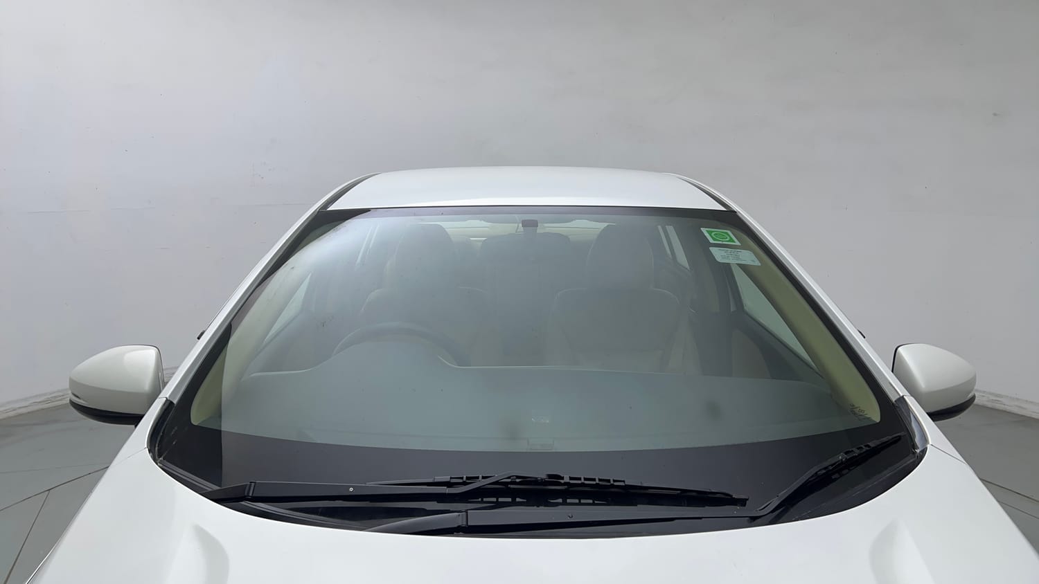 Used 2015 Honda City V Petrol Manual exterior FRONT WINDSHIELD VIEW