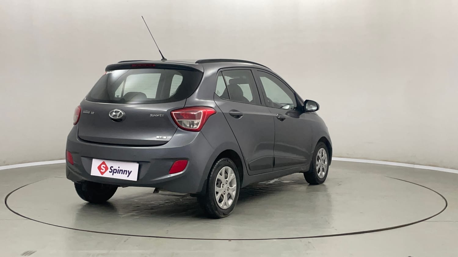 Used 2016 Hyundai Grand i10 Sportz 1.2 Kappa VTVT Petrol Manual exterior RIGHT REAR CORNER VIEW