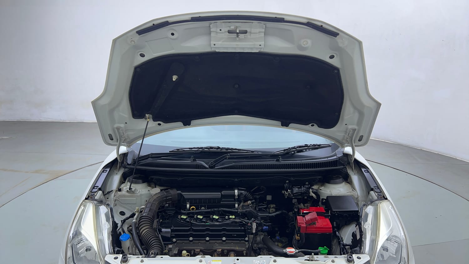 Used 2018 Maruti Suzuki Baleno Delta 1.2 Petrol Manual engine ENGINE & BONNET OPEN FRONT VIEW