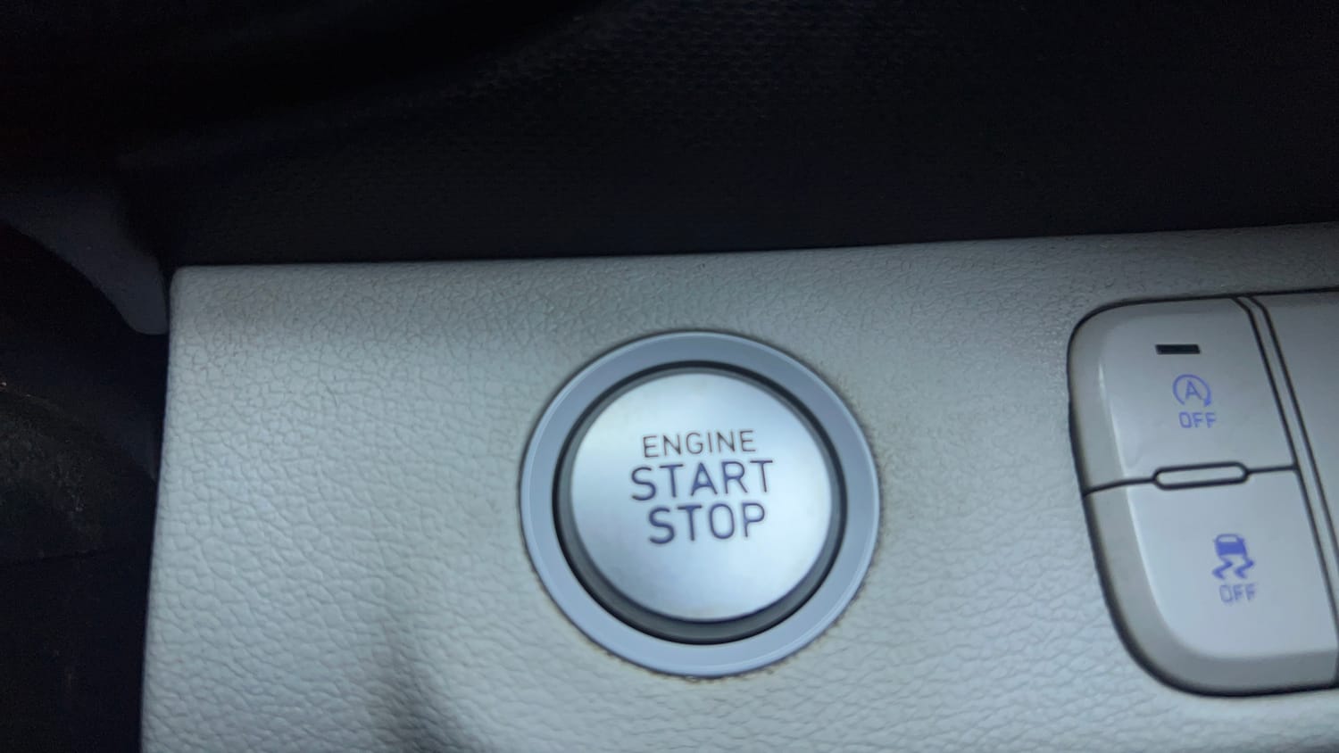 Used 2023 Hyundai Venue SX 1.2 Petrol Petrol Manual top_features Keyless start