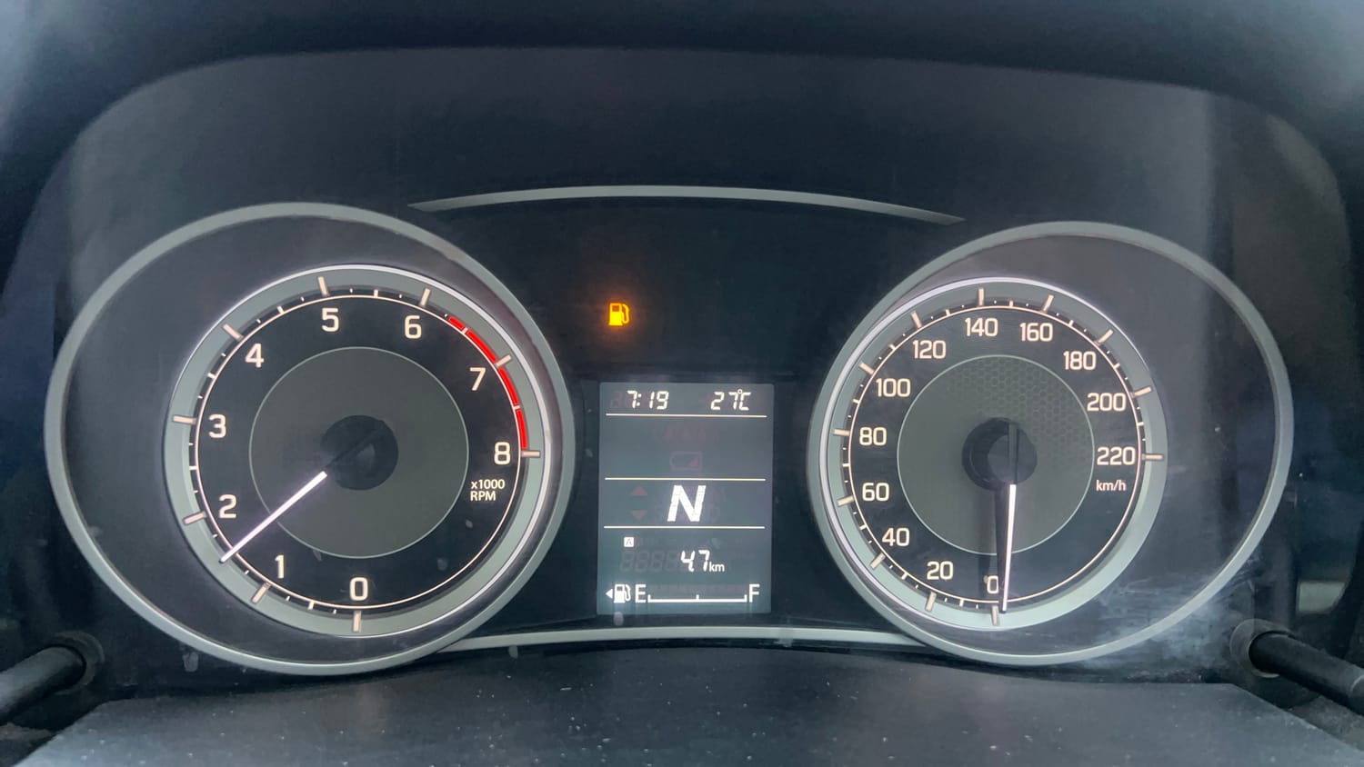 Used 2017 Maruti Suzuki Dzire ZXi Plus AMT Petrol Automatic interior CLUSTERMETER VIEW