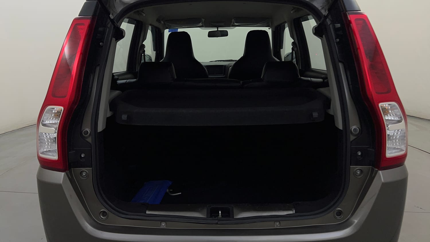 Used 2021 Maruti Suzuki Wagon R VXi (O) 1.2 Petrol Manual interior DICKY INSIDE VIEW
