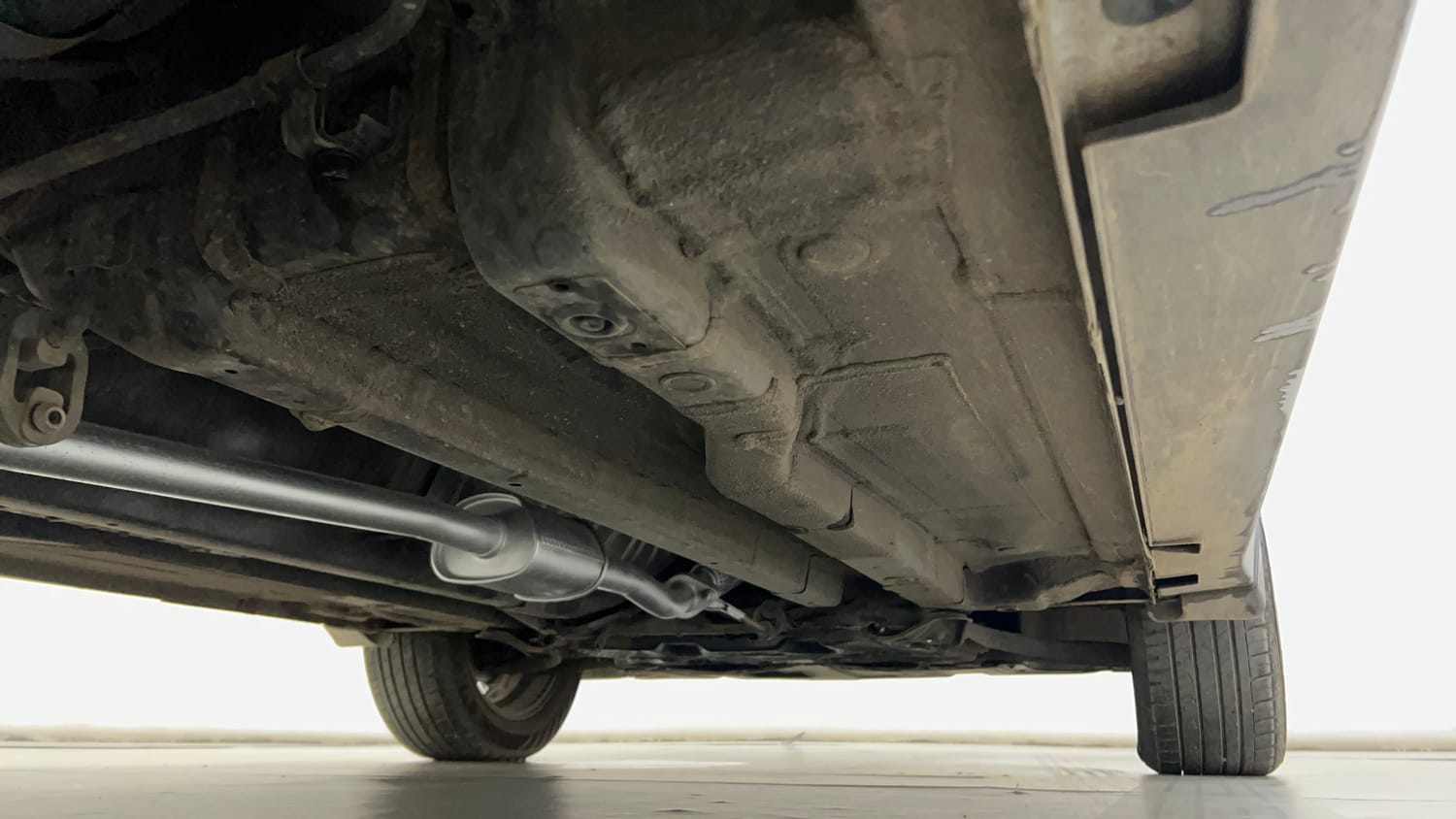 Used 2018 Hyundai Creta SX 1.6 AT Petrol Petrol Automatic extra REAR RIGHT UNDERBODY VIEW