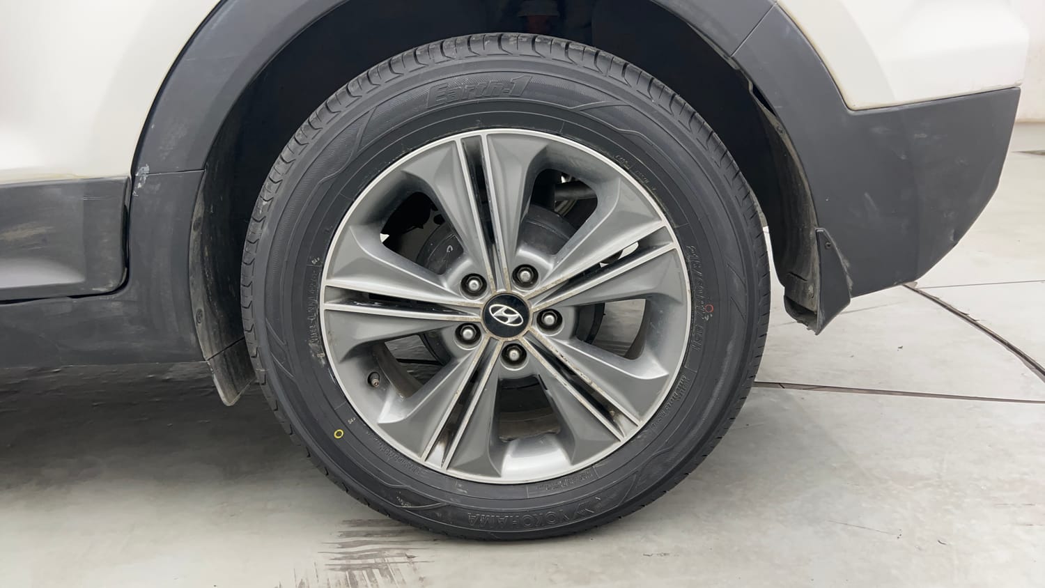 Used 2017 Hyundai Creta 1.6 SX Plus AT Petrol Petrol Automatic tyres LEFT REAR TYRE RIM VIEW
