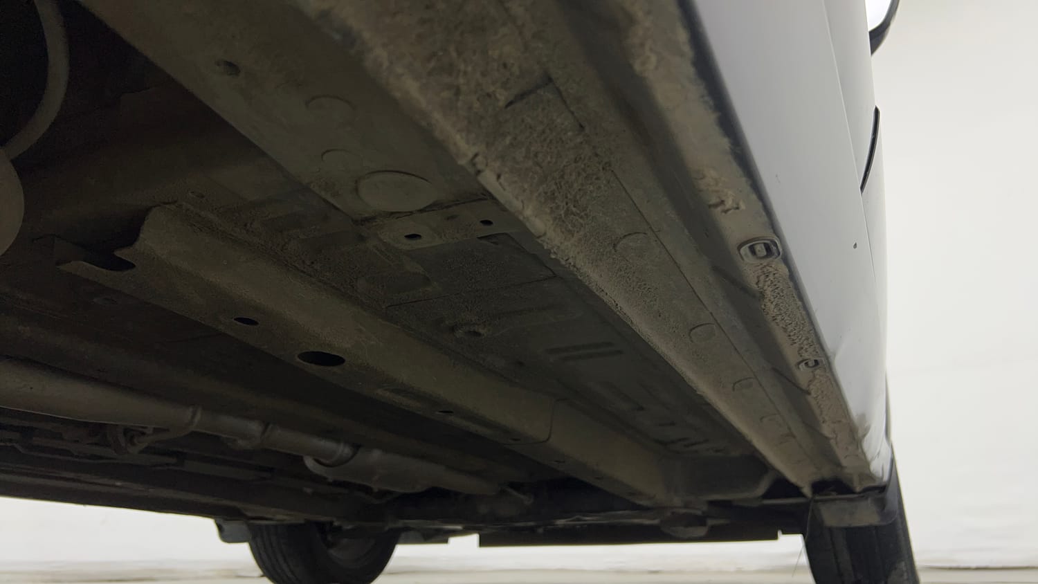 Used 2024 Tata Altroz XZ Plus (S) Dark Edition Diesel Diesel Manual extra REAR RIGHT UNDERBODY VIEW