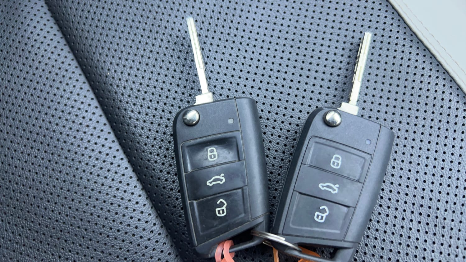 Used 2022 Volkswagen Taigun Topline 1.0 TSI MT Petrol Manual extra CAR KEY VIEW