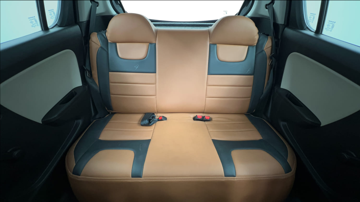 Used 2022 Maruti Suzuki Alto 800 Vxi Plus Petrol Manual interior REAR SEAT CONDITION VIEW