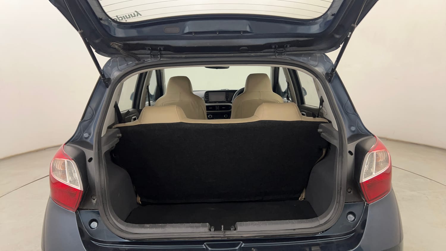 Used 2021 Hyundai Grand i10 Nios Sportz AMT 1.2 Kappa VTVT Petrol Automatic interior DICKY INSIDE VIEW