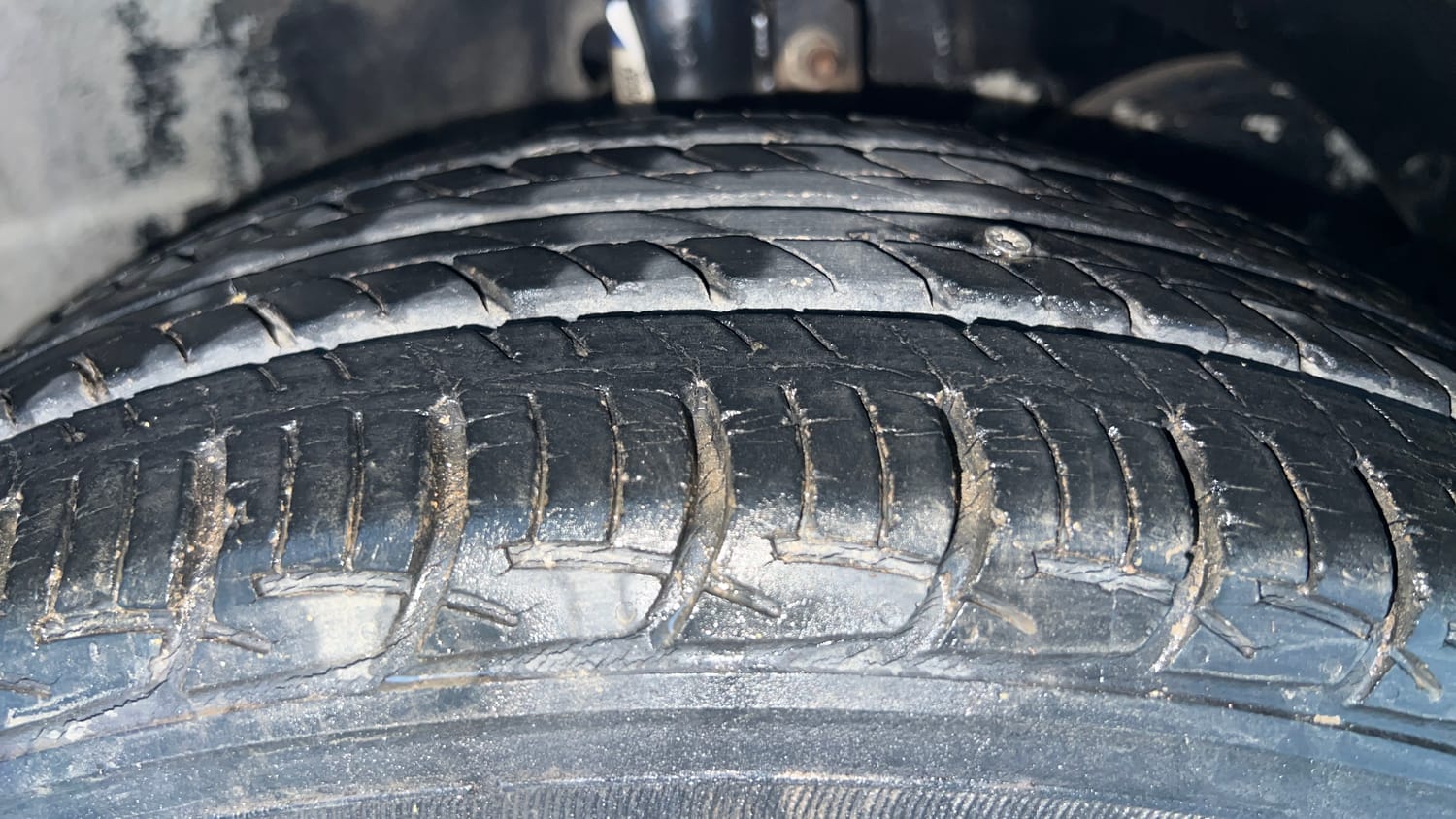 Used 2018 Maruti Suzuki Baleno Delta 1.2 Petrol Manual tyres RIGHT FRONT TYRE TREAD VIEW