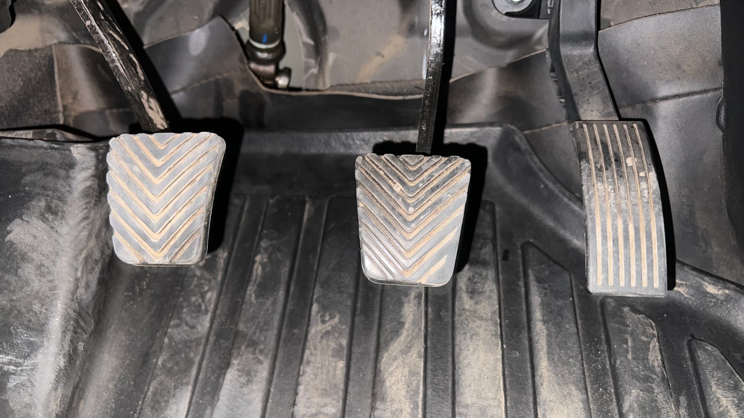Used 2016 Hyundai Elite i20 Magna 1.2 Petrol Manual interior PEDALS VIEW