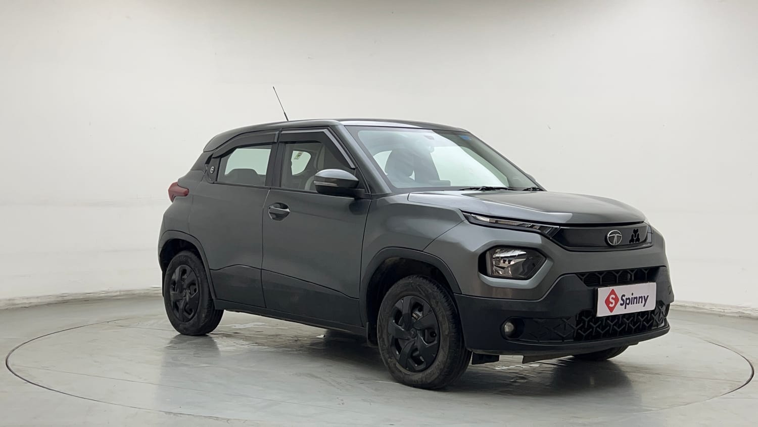 Used 2023 Tata Punch Adventure RHYTHM PACK MT Petrol + CNG (Outside Fitted) Cng Manual exterior RIGHT FRONT CORNER VIEW