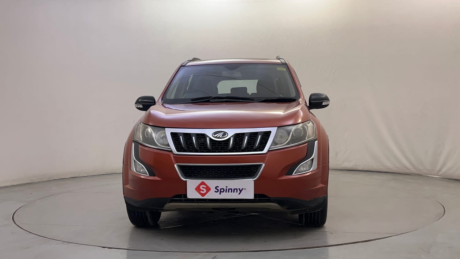 Used 2015 Mahindra XUV500 W10 Diesel Manual exterior FRONT VIEW