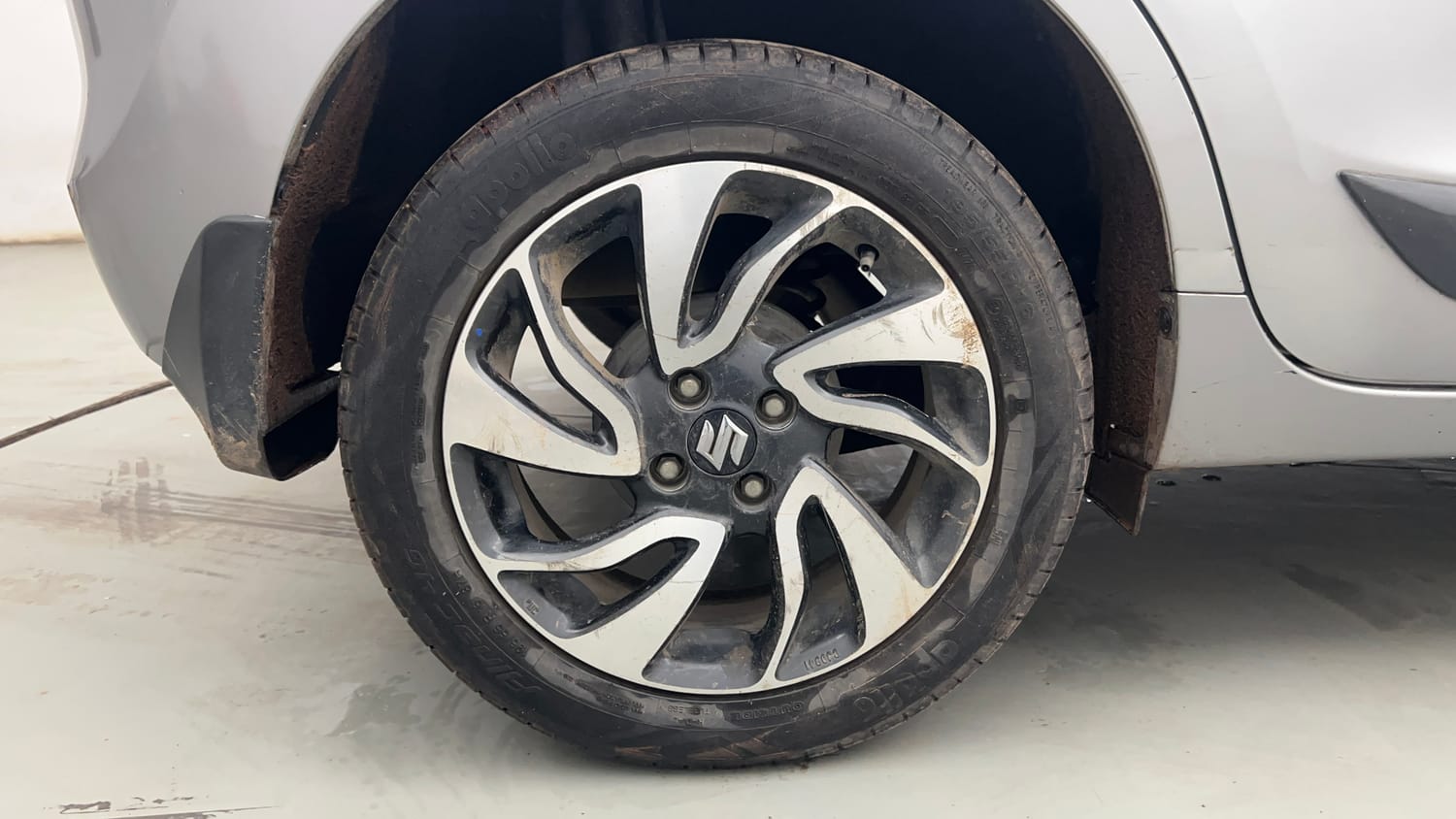 Used 2020 Maruti Suzuki Baleno Alpha Automatic Petrol Automatic tyres RIGHT REAR TYRE RIM VIEW
