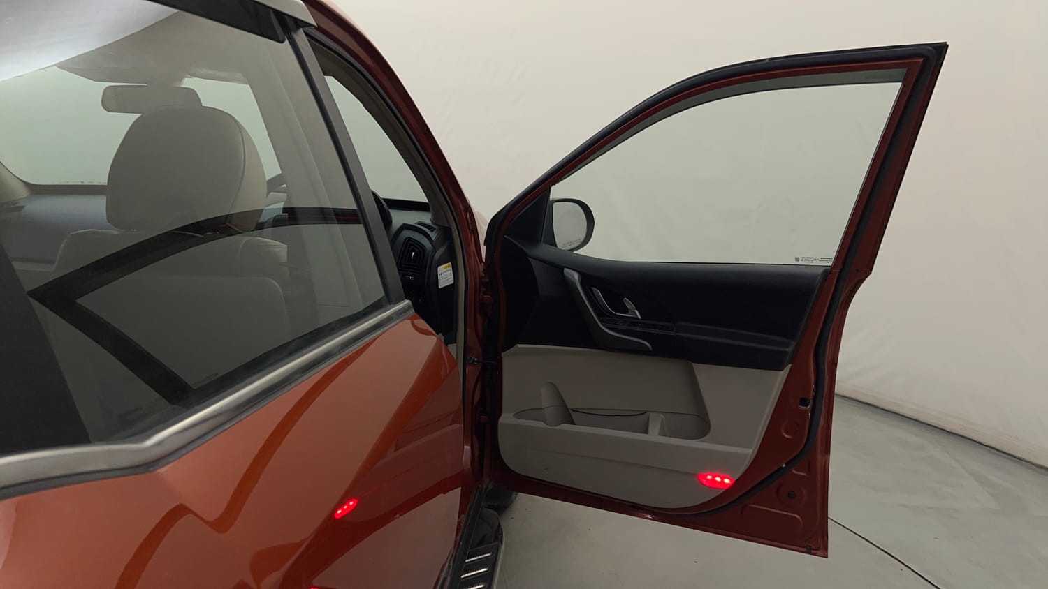 Used 2015 Mahindra XUV500 W10 Diesel Manual interior RIGHT FRONT DOOR OPEN VIEW