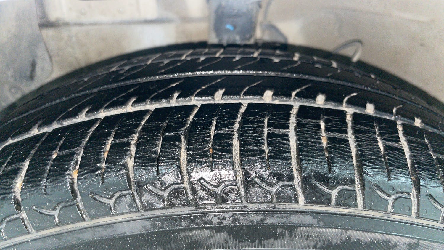 Used 2021 Hyundai Santro Sportz AMT Petrol Automatic tyres LEFT FRONT TYRE TREAD VIEW