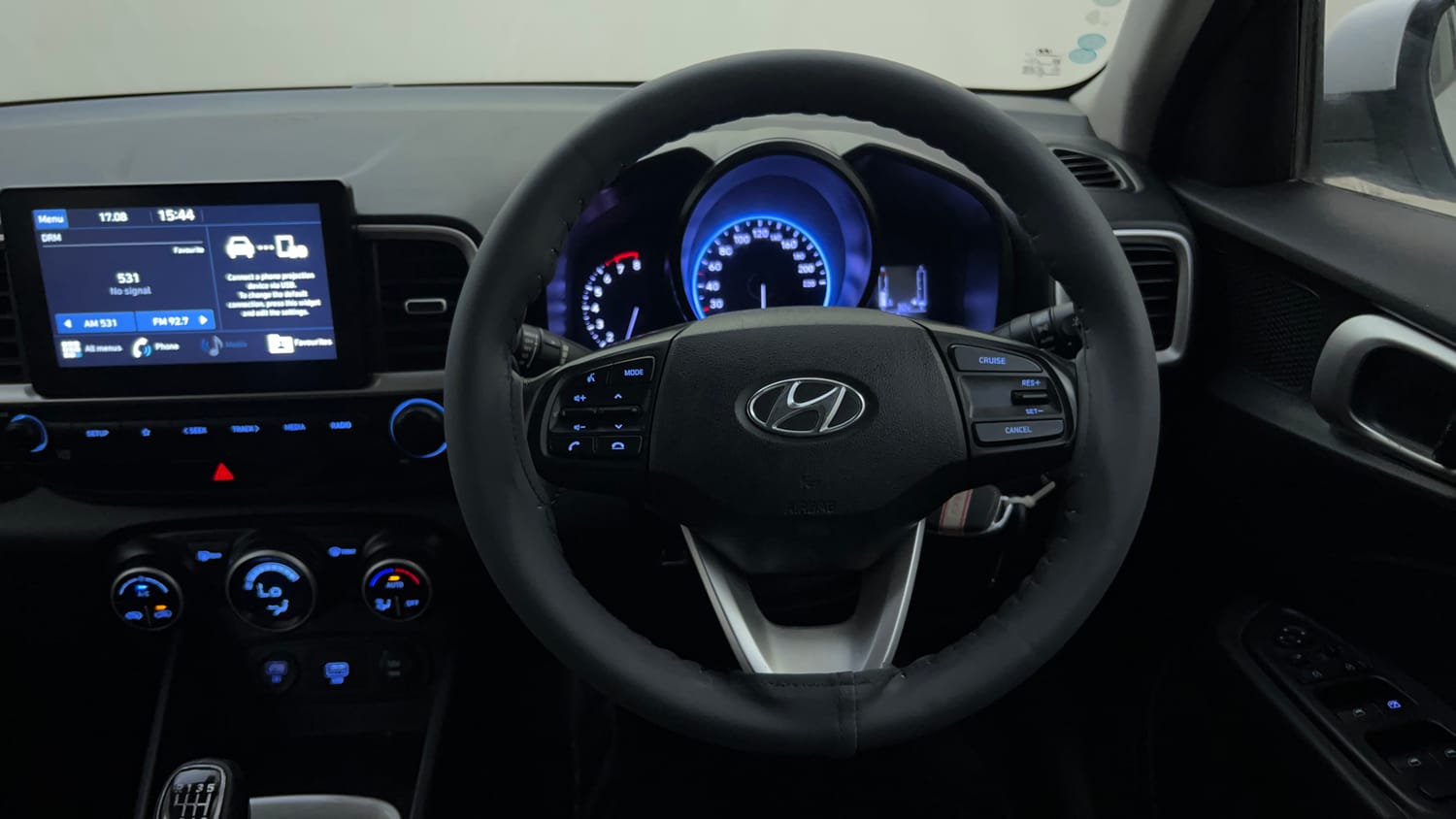Used 2020 Hyundai Venue SX 1.0 Turbo Petrol Manual interior STEERING VIEW