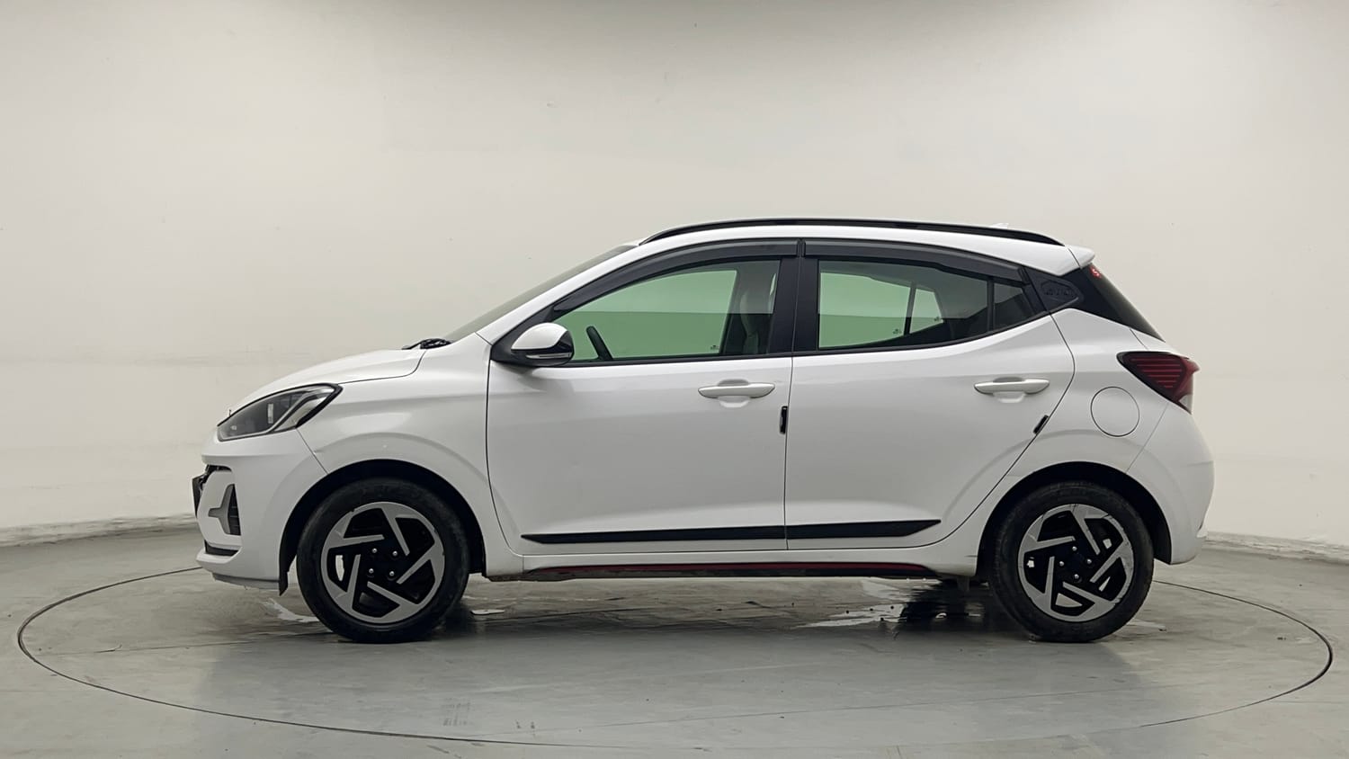 Used 2023 Hyundai Grand i10 Nios Sportz 1.2 Kappa VTVT Petrol Manual exterior LEFT SIDE VIEW