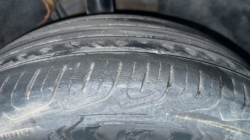 Used 2022 Skoda Kushaq Ambition 1.0L TSI AT Petrol Automatic tyres RIGHT FRONT TYRE TREAD VIEW