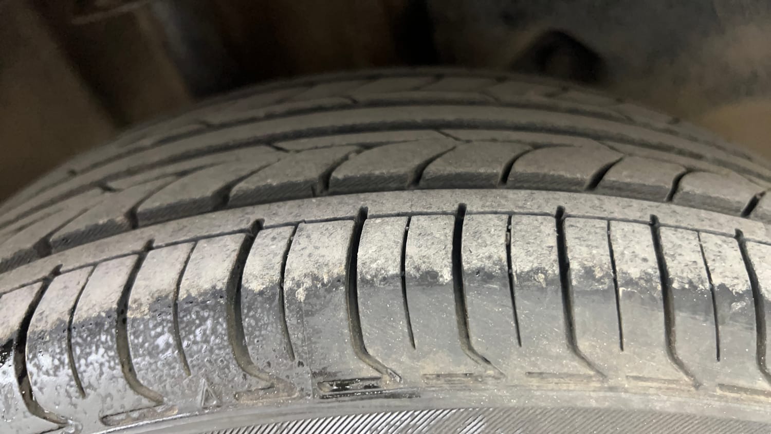 Used 2017 Tata Tiago Revotron XE (O) Petrol Manual tyres RIGHT REAR TYRE TREAD VIEW