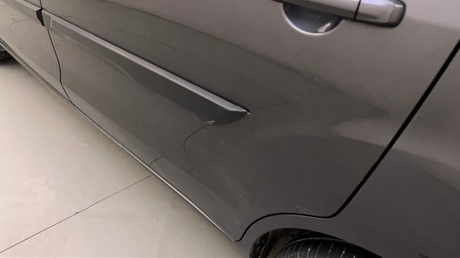 Used 2017 Maruti Suzuki Ertiga ZXI+ Petrol Manual dents MINOR DENT