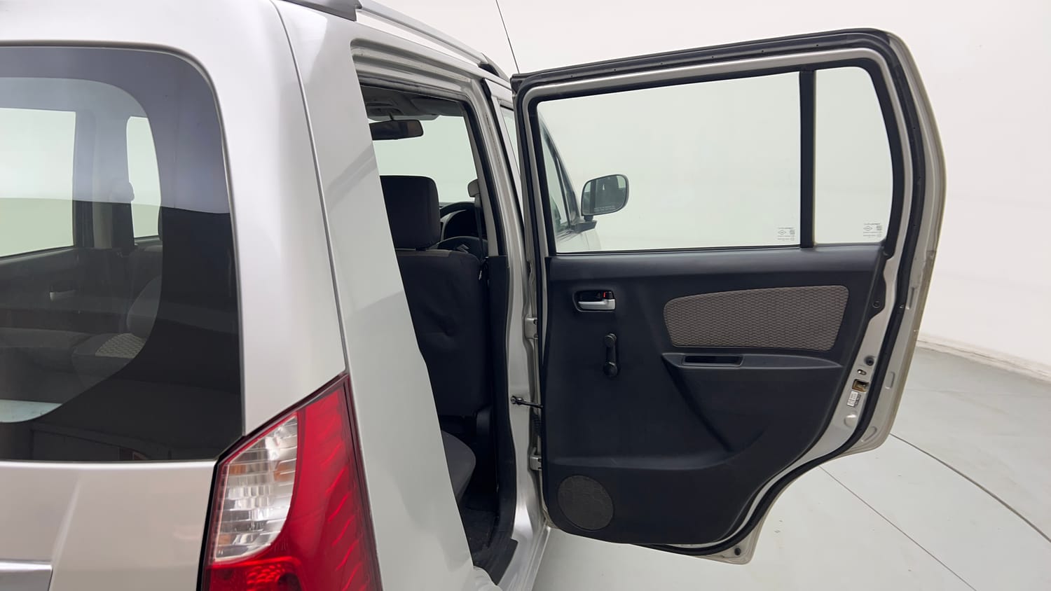 Used 2013 Maruti Suzuki Wagon R LXI CNG Cng Manual interior RIGHT REAR DOOR OPEN VIEW