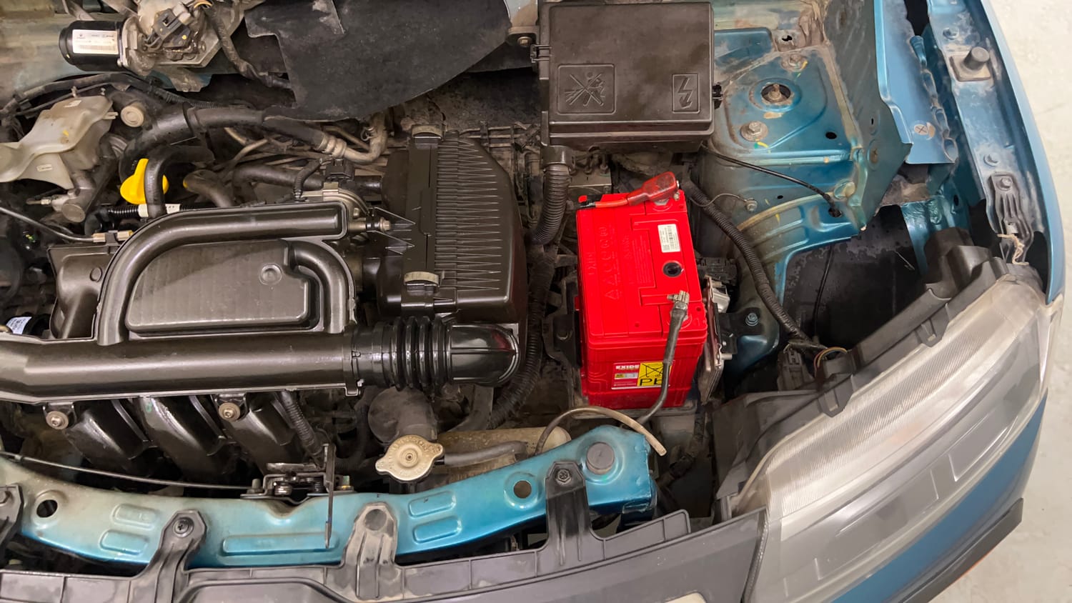 Used 2020 Renault Kwid CLIMBER 1.0 Opt Petrol Manual engine ENGINE LEFT SIDE VIEW