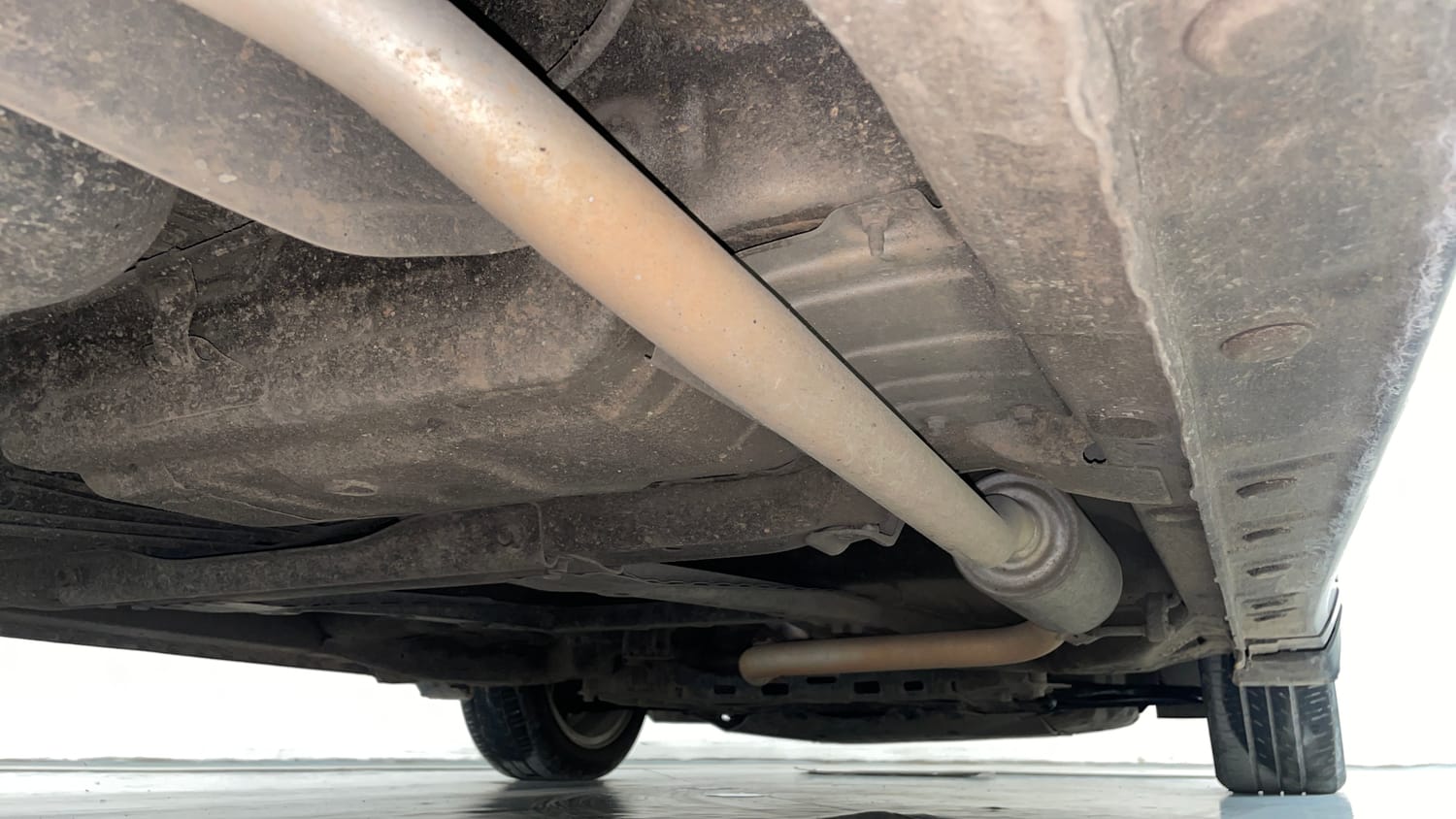 Used 2019 Honda City ZX CVT Petrol Petrol Automatic extra REAR RIGHT UNDERBODY VIEW
