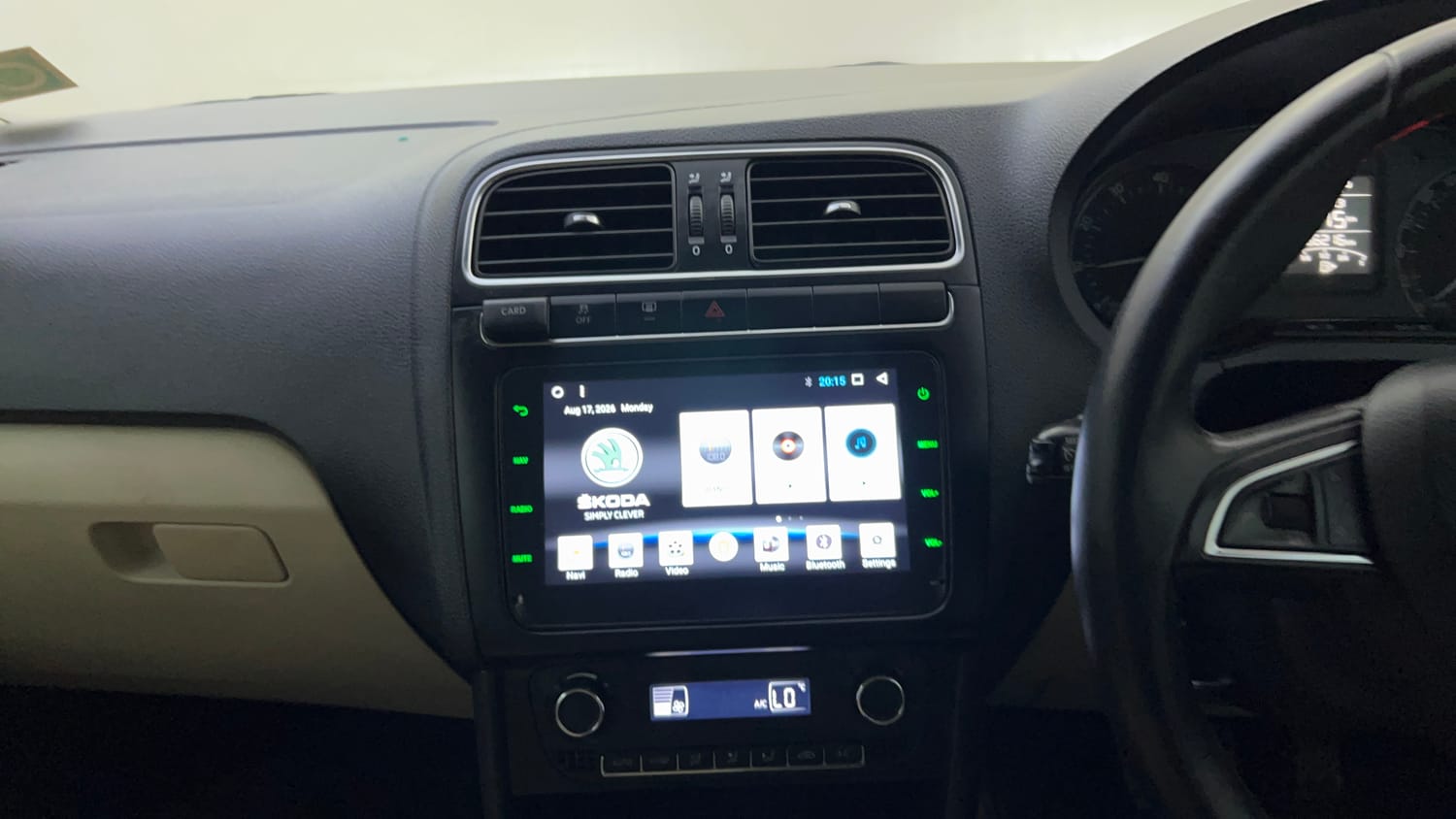 Used 2021 Skoda Rapid Style AT Petrol Automatic top_features Touch screen infotainment system