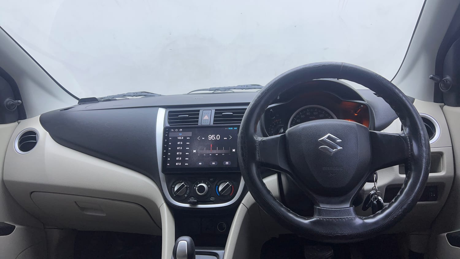 Used 2018 Maruti Suzuki Celerio VXi (O) AMT Petrol Automatic interior DASHBOARD VIEW