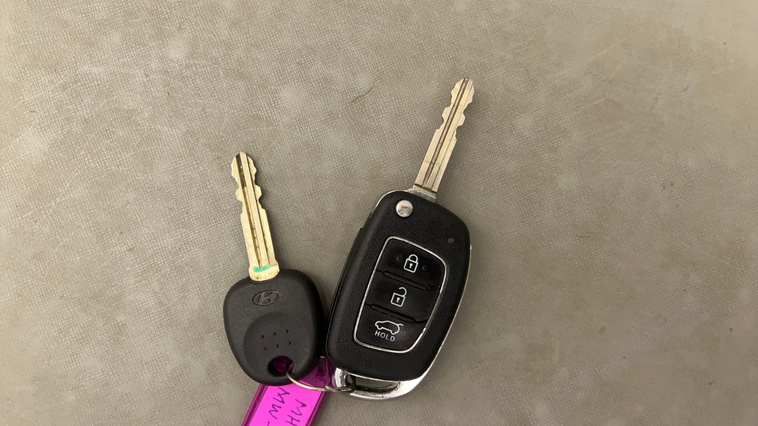 Used 2016 Hyundai Elite i20 Magna 1.2 Petrol Manual extra CAR KEY VIEW