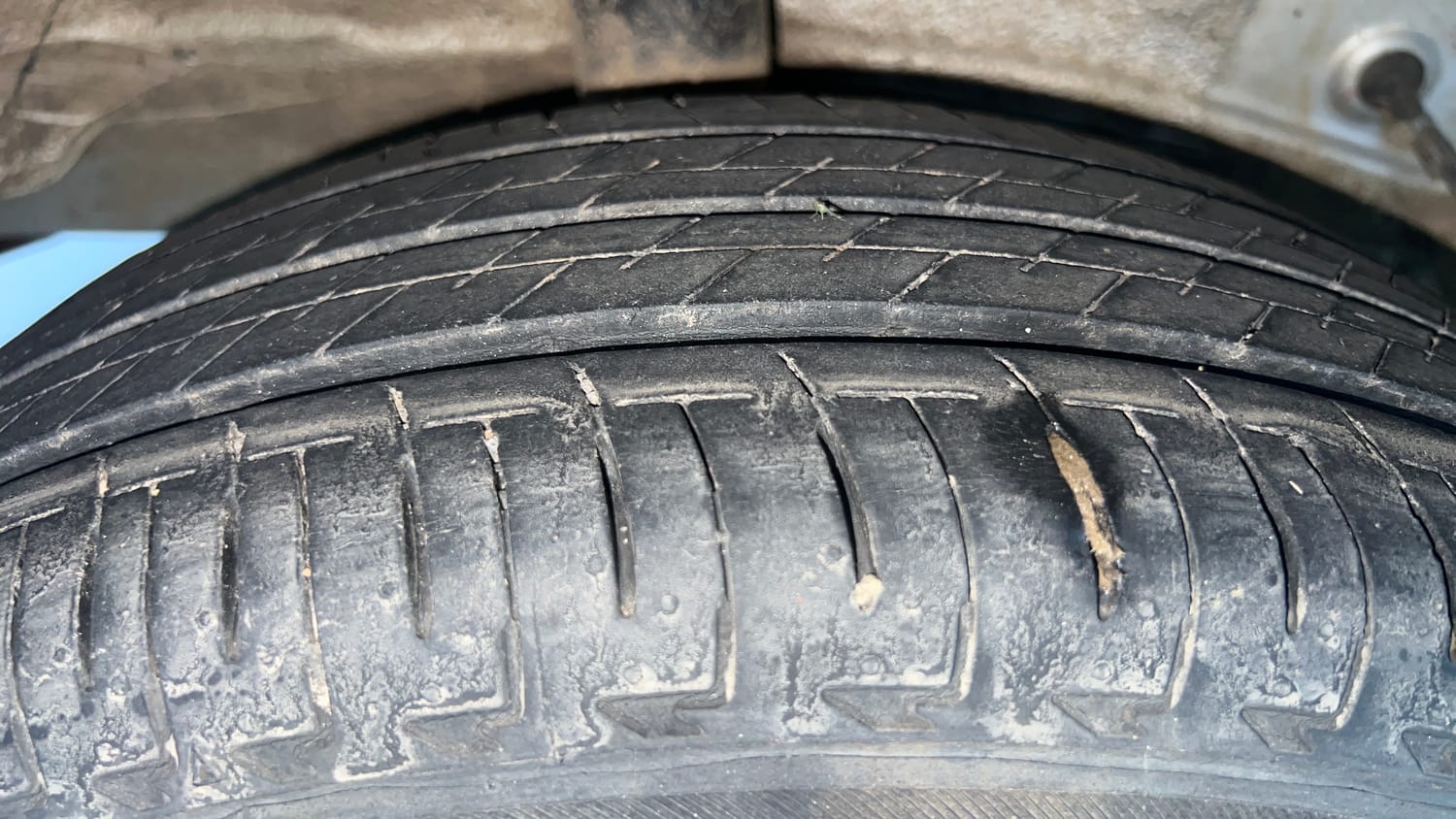 Used 2016 Toyota Etios Liva VD Diesel Manual tyres RIGHT REAR TYRE TREAD VIEW