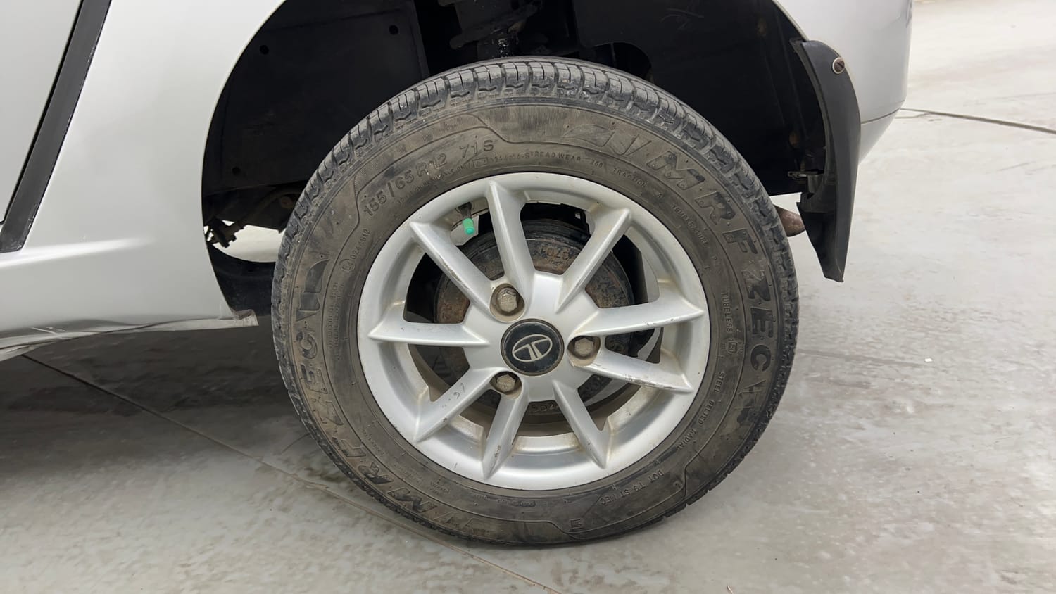 Used 2015 Tata Nano Twist XTA Petrol Automatic tyres LEFT REAR TYRE RIM VIEW