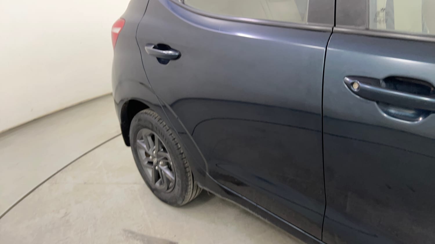 Used 2021 Hyundai Grand i10 Nios Sportz AMT 1.2 Kappa VTVT Petrol Automatic dents MINOR SCRATCH