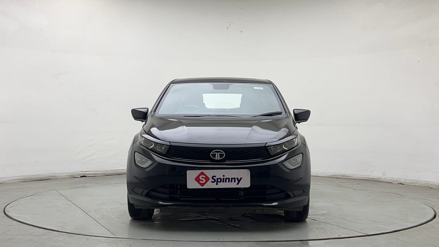Used 2024 Tata Altroz XZ Plus (S) Dark Edition Diesel Diesel Manual exterior FRONT VIEW