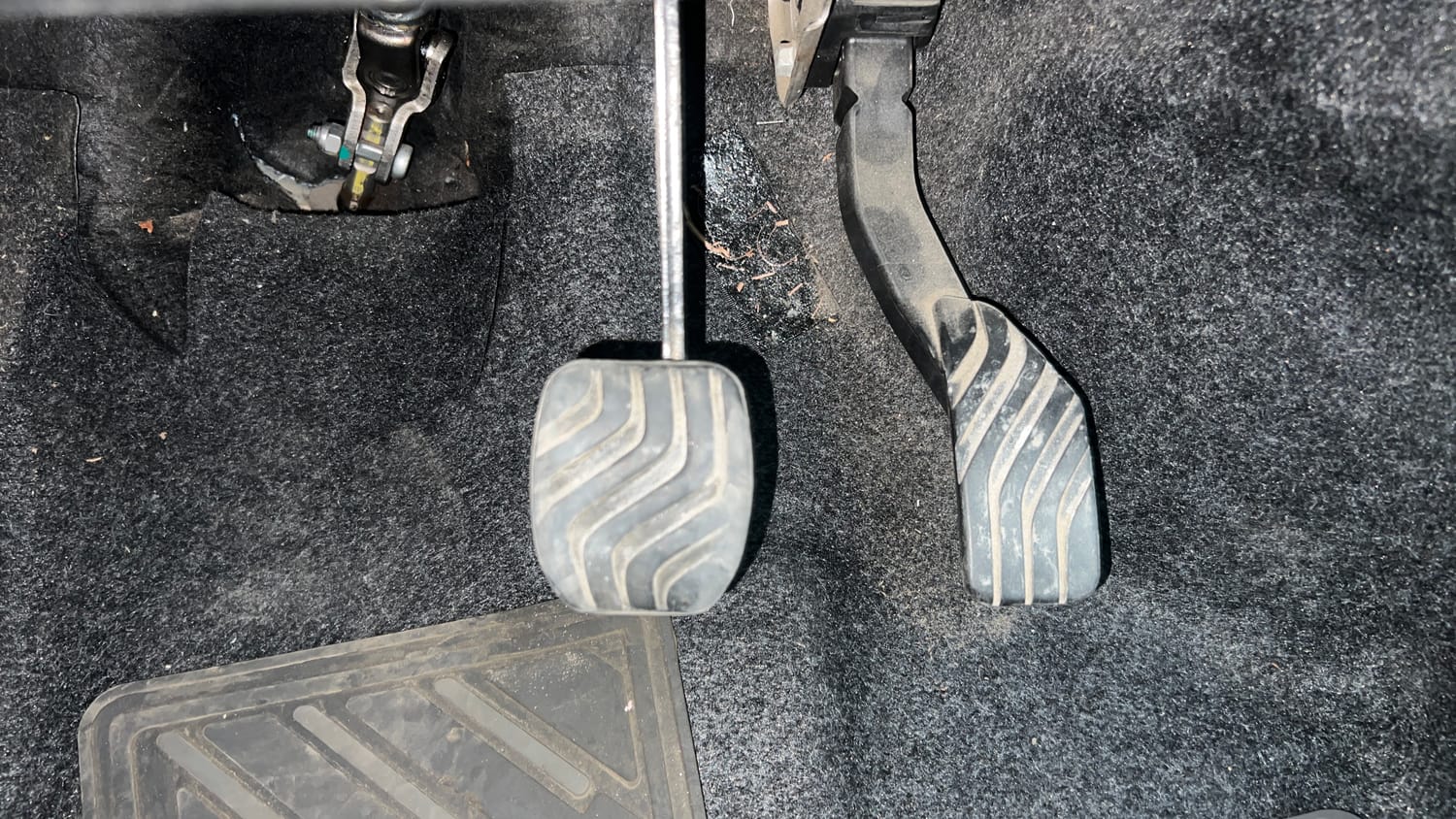 Used 2022 Renault Kwid RXT 1.0 AMT (O) Petrol Automatic interior PEDALS VIEW