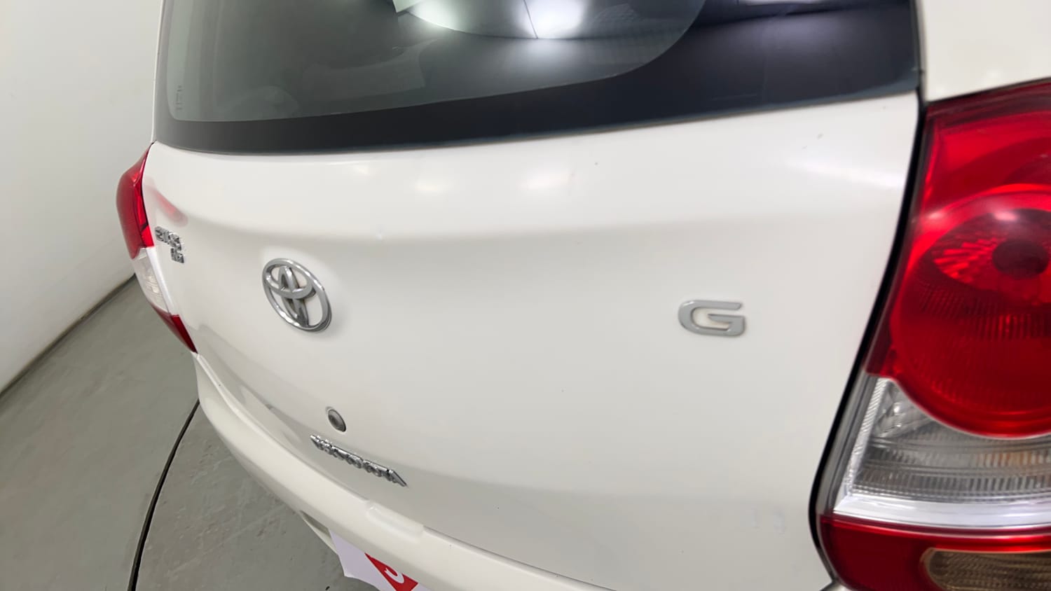 Used 2013 Toyota Etios Liva G Petrol Manual dents MINOR DENT