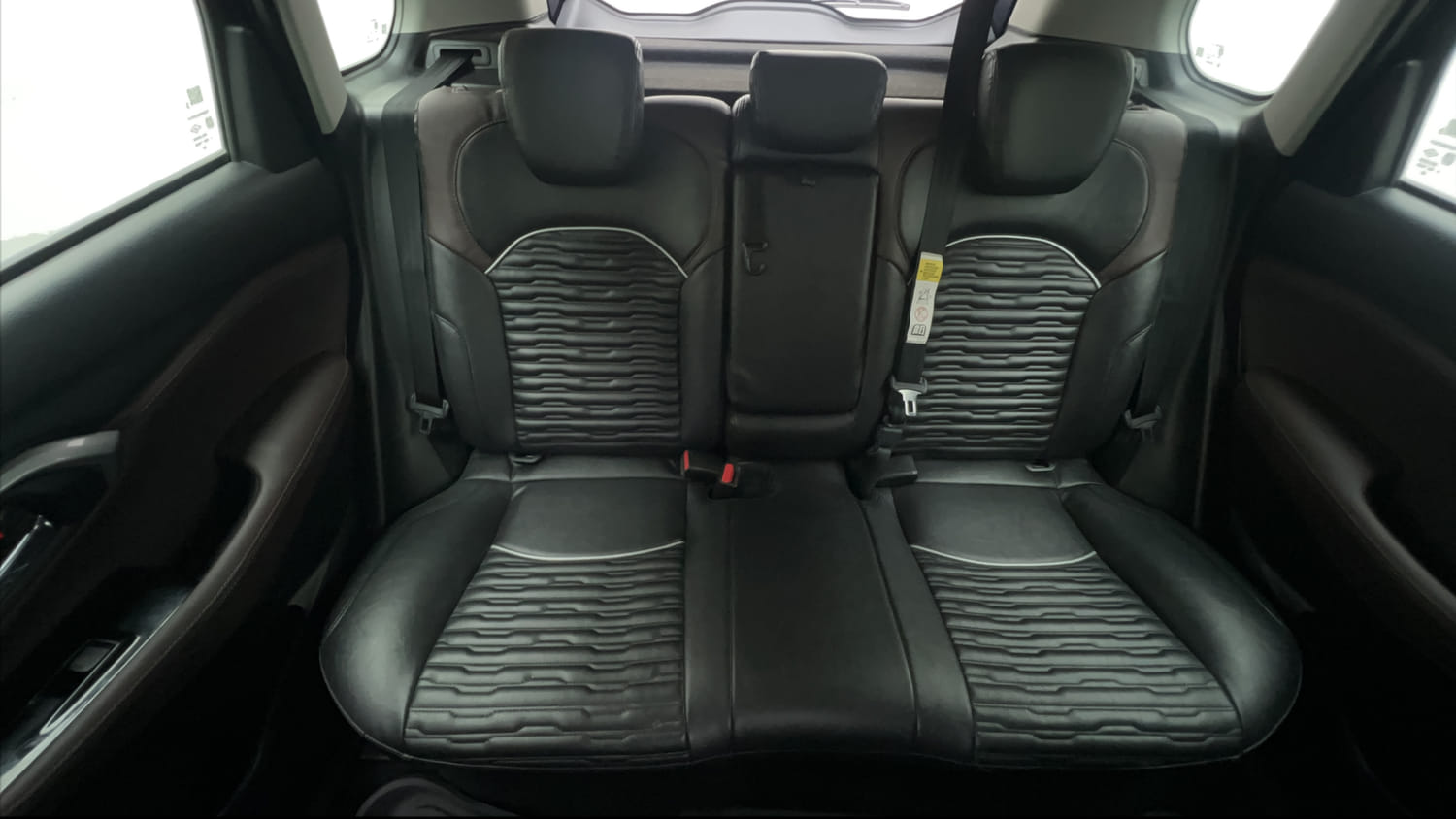 Used 2023 Maruti Suzuki Grand Vitara Zeta Smart Hybrid AT Petrol Automatic interior REAR SEAT CONDITION VIEW