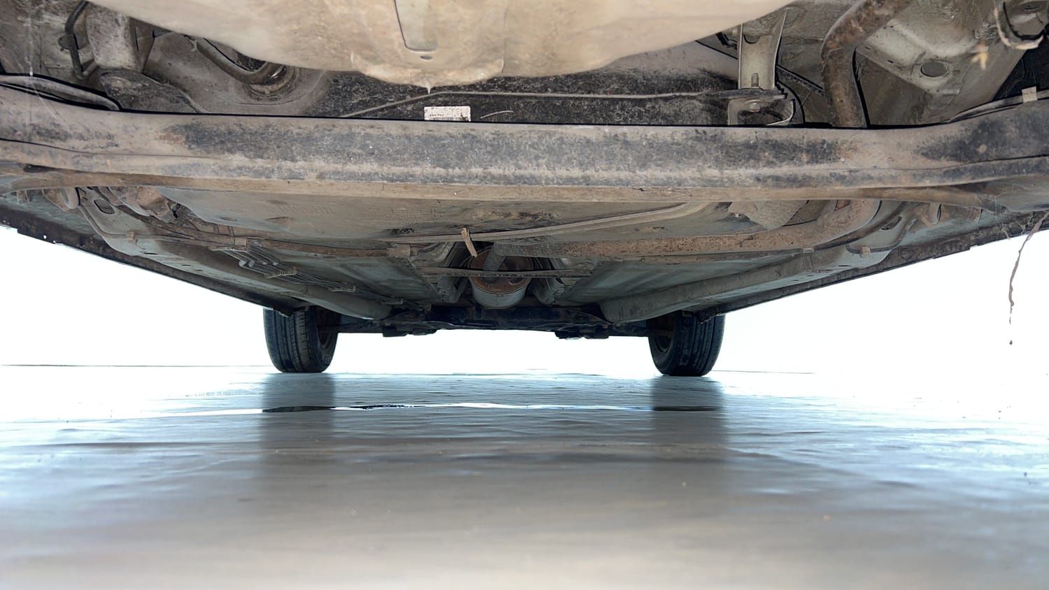 Used 2018 Maruti Suzuki Baleno Delta 1.2 Petrol Manual extra REAR UNDERBODY VIEW (TAKEN FROM REAR)