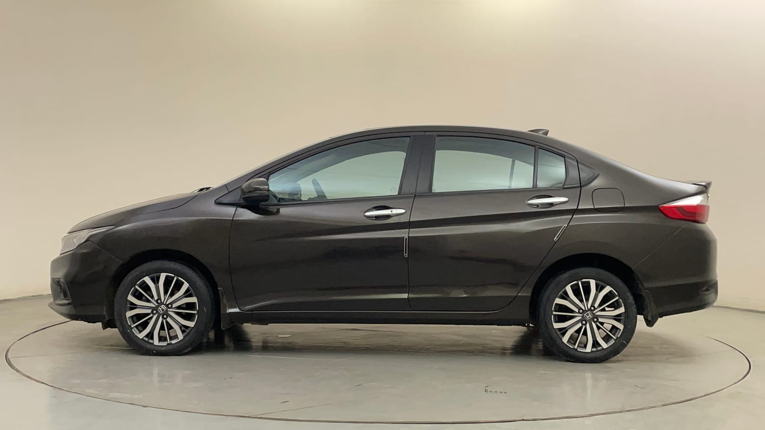 Used 2019 Honda City ZX CVT Petrol Petrol Automatic exterior LEFT SIDE VIEW