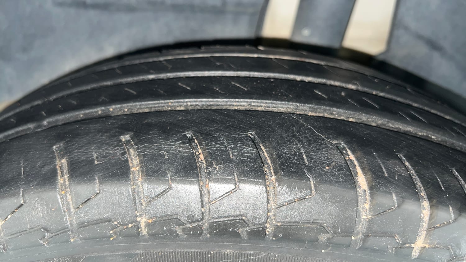 Used 2021 Maruti Suzuki Dzire VXi Petrol Manual tyres LEFT REAR TYRE TREAD VIEW