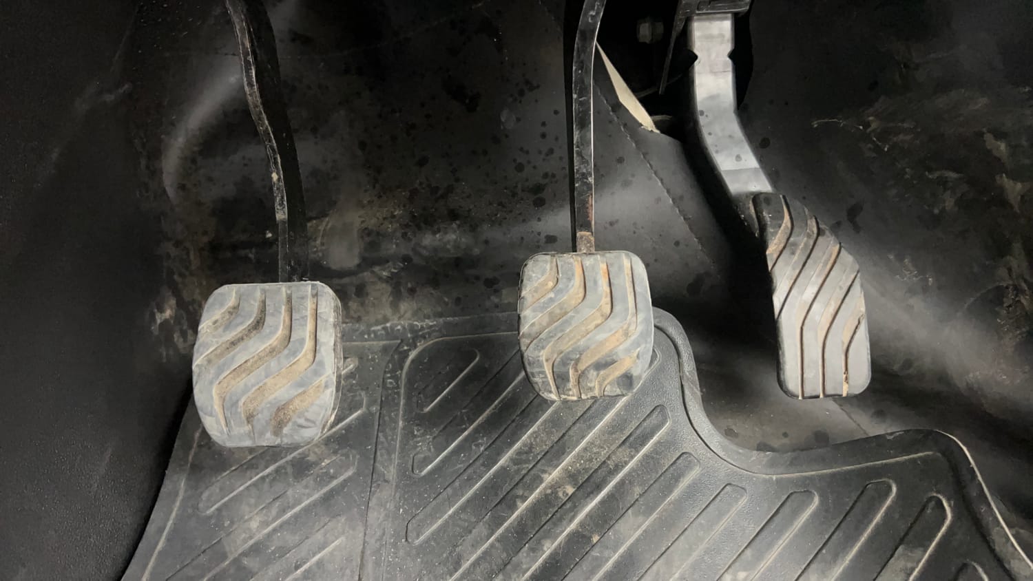 Used 2023 Renault Kiger RXE MT Petrol Manual interior PEDALS VIEW