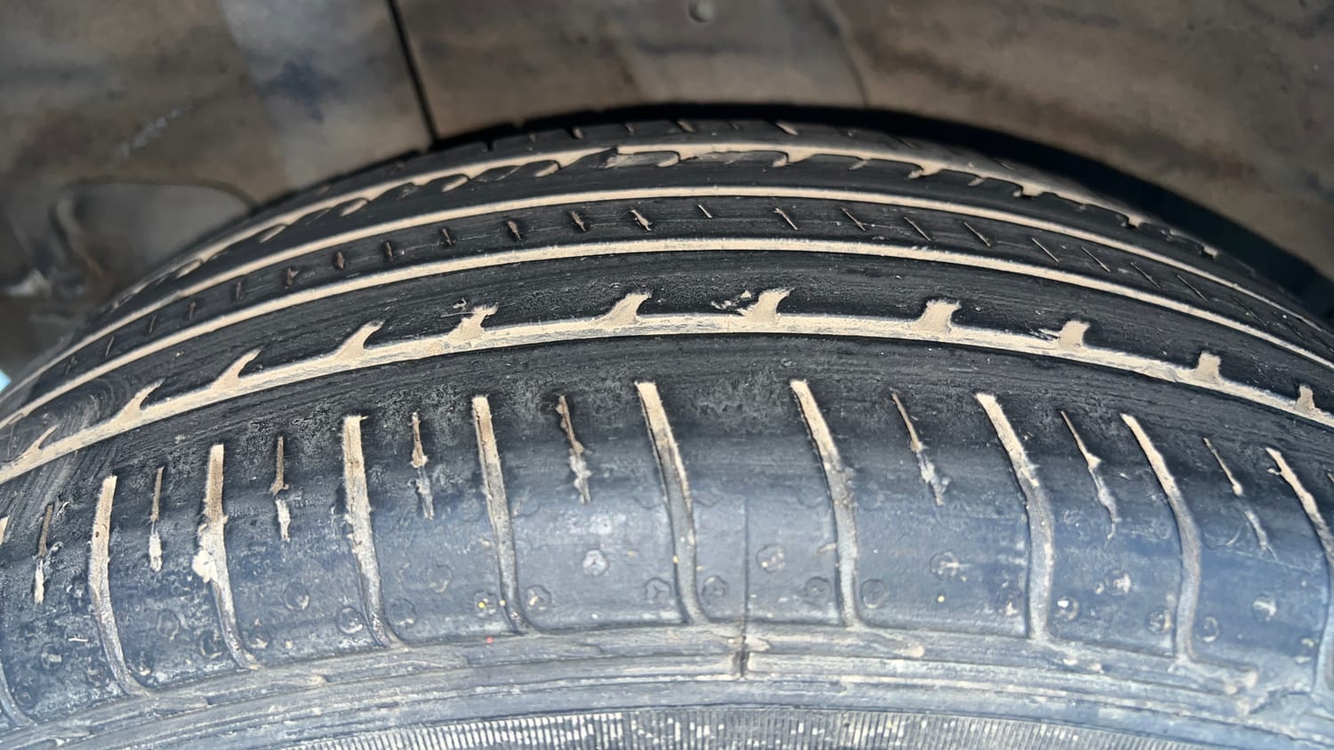 Used 2023 Hyundai Venue SX 1.2 Petrol Petrol Manual tyres RIGHT REAR TYRE TREAD VIEW