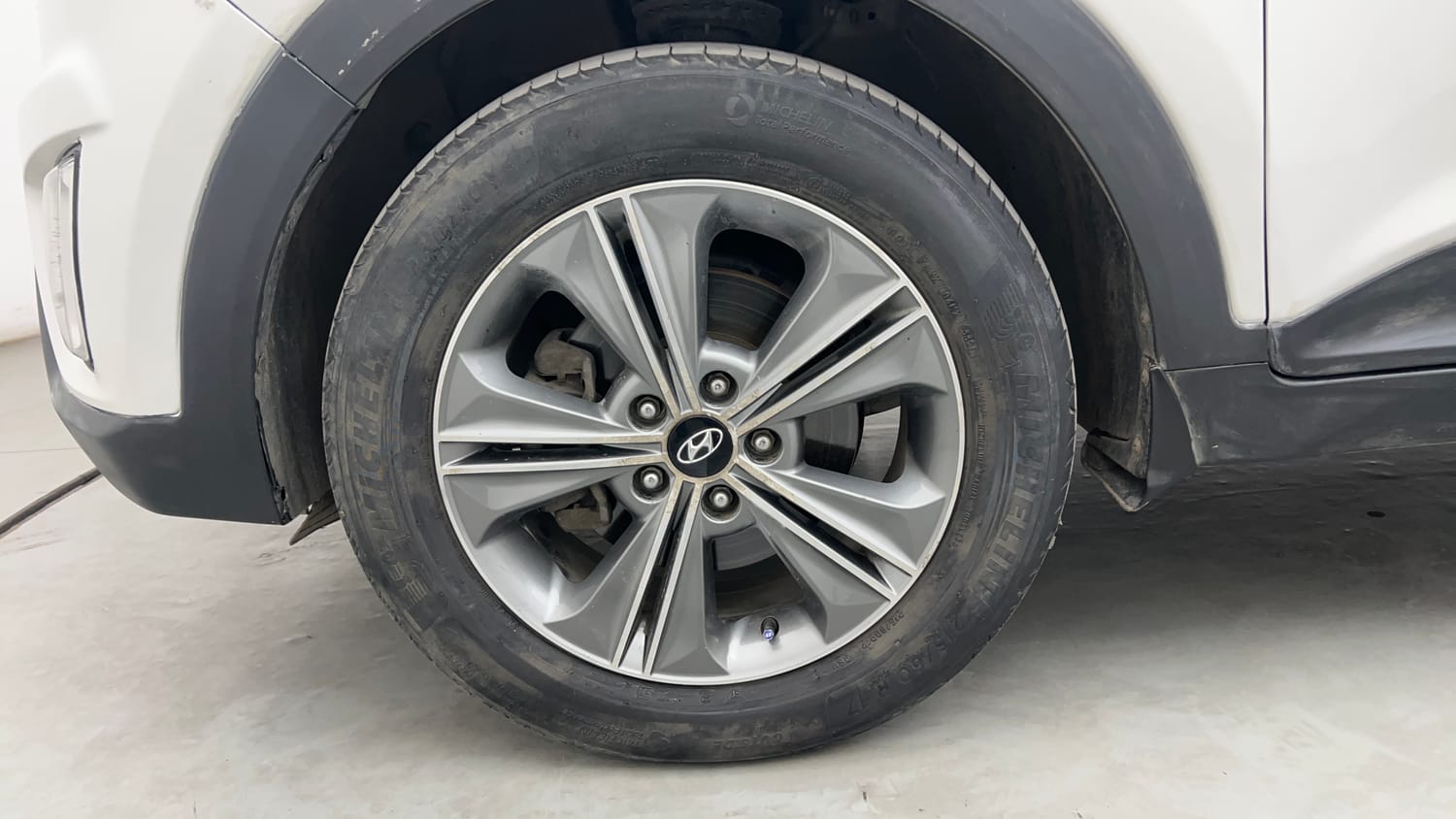 Used 2017 Hyundai Creta 1.6 SX Plus AT Petrol Petrol Automatic tyres LEFT FRONT TYRE RIM VIEW