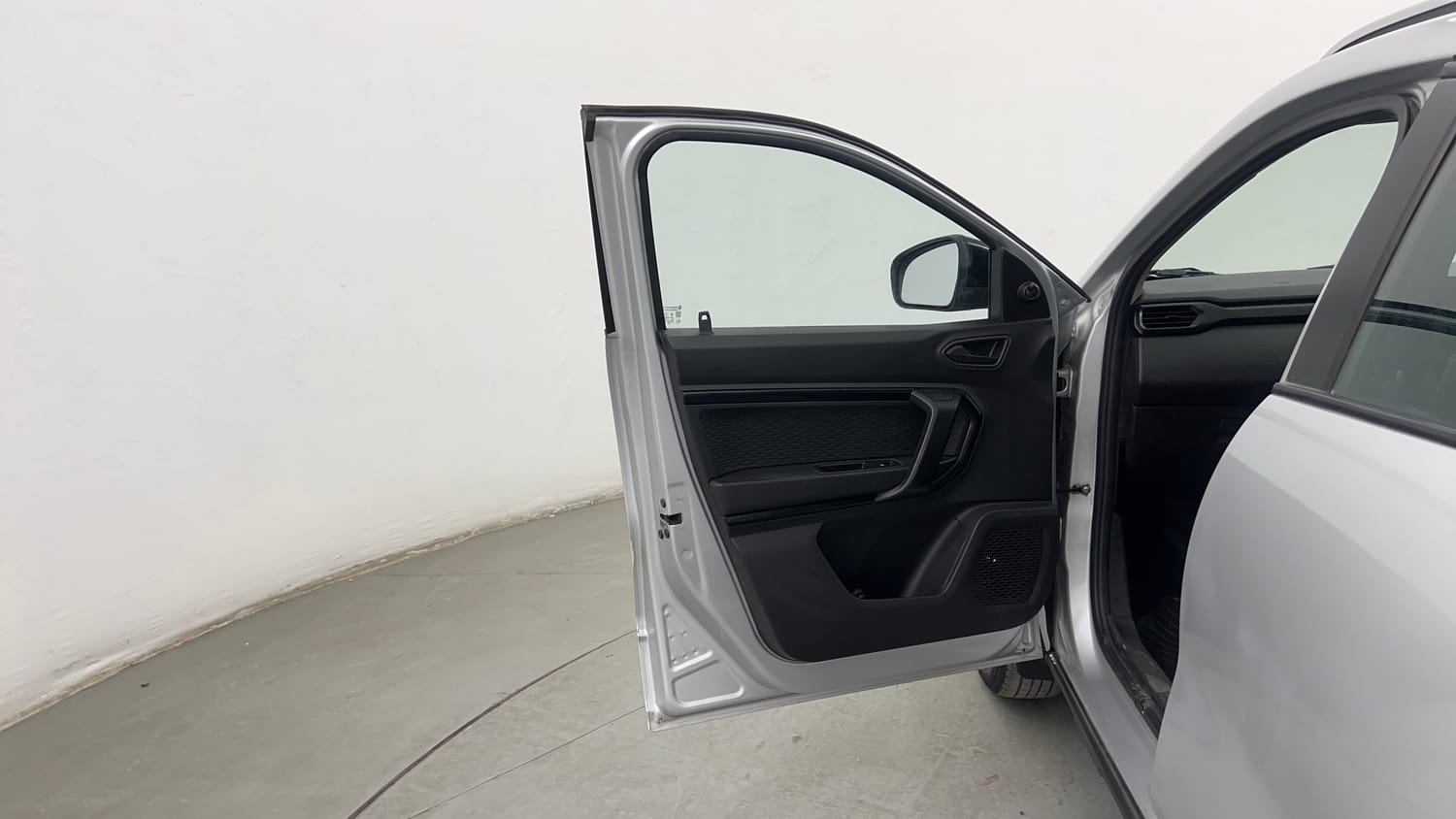Used 2023 Renault Kiger RXE MT Petrol Manual interior LEFT FRONT DOOR OPEN VIEW