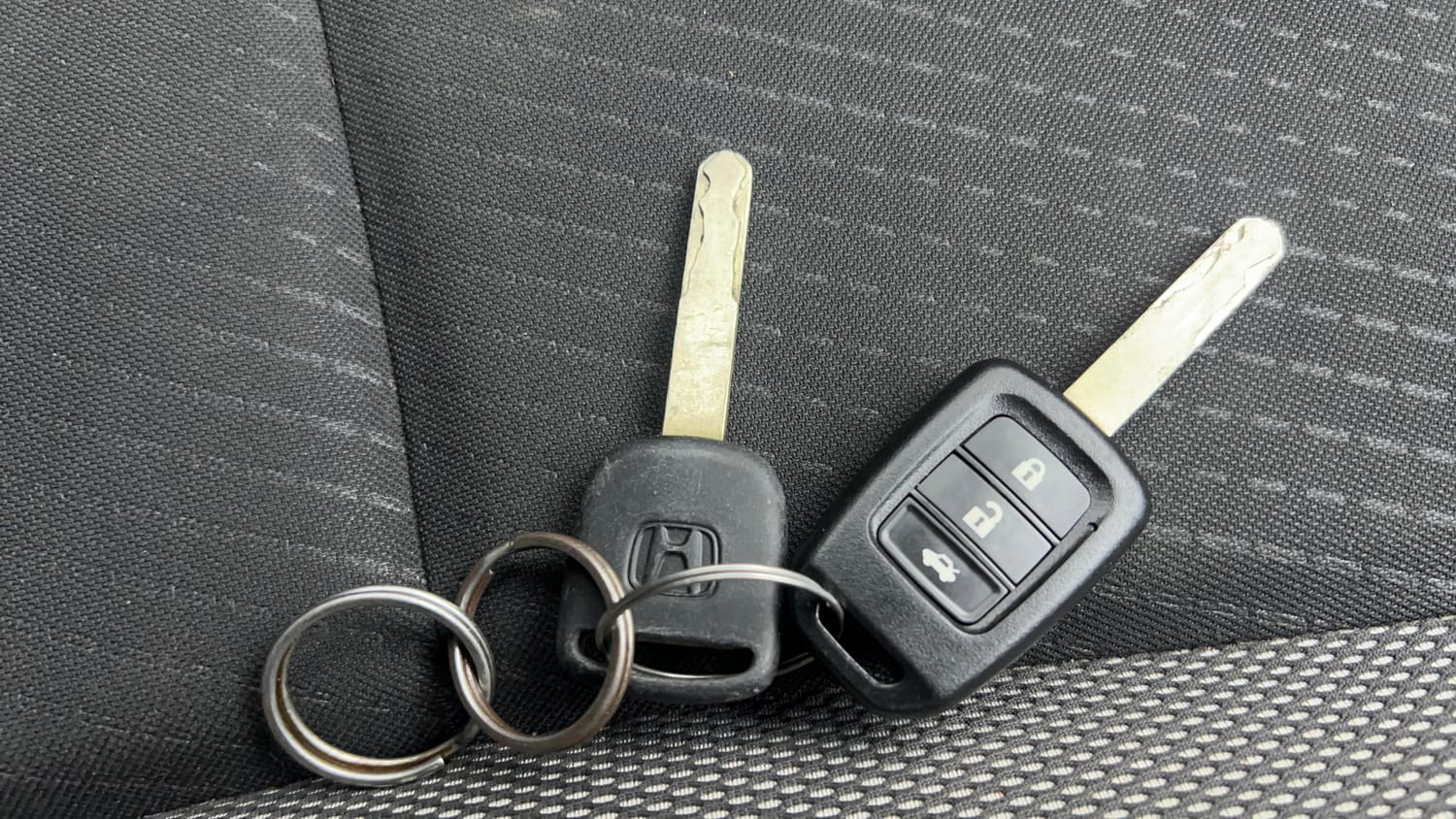 Used 2018 Honda WR-V VX MT Petrol Petrol Manual extra CAR KEY VIEW