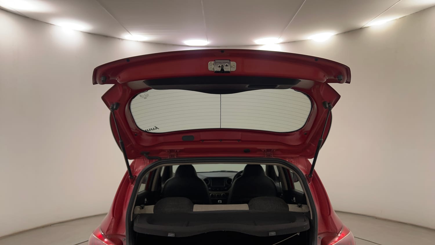 Used 2017 Hyundai Grand i10 Sportz (O) 1.2 Kappa VTVT Petrol Manual interior DICKY DOOR OPEN VIEW