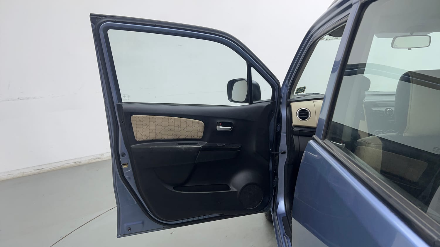 Used 2018 Maruti Suzuki Wagon R VXI Petrol Manual interior LEFT FRONT DOOR OPEN VIEW