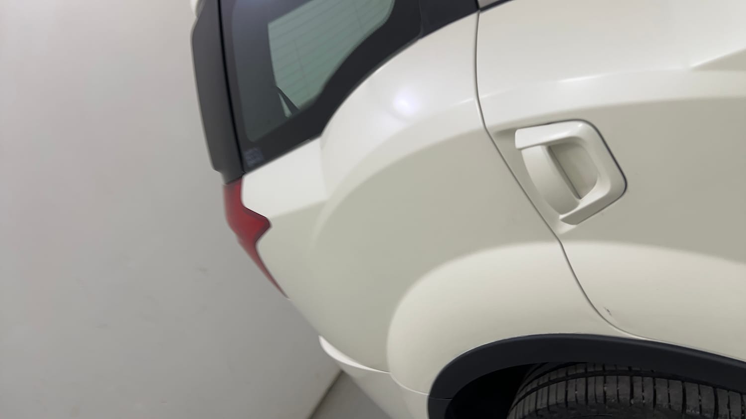 Used 2018 Mahindra XUV500 W11 Diesel Manual dents MINOR SCRATCH
